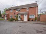 3 Bedrooms Town house for sale in Heywood Close,...