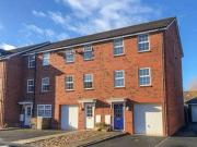 3 Bedrooms Town house for sale in Horton Way, Stapeley,...
