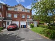 3 Bedrooms Town house for sale in Porterfield Drive,...