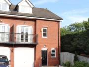 3 Bedrooms Town house for sale in Waterloo Road,...