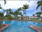 3 Bedrooms Townhouse for Rent in Central Benowa