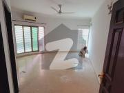 3 Bedrooms Unfurnished Apartment Available For Rent F11...