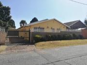3 beds house on the market in westdene