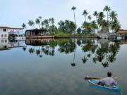 3 BHK Apartment in Marine Drive for rent Kochi. The...