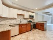 3 Br, 1 bath, Condo 2514 Jefferson Street