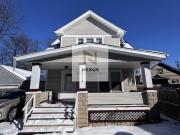 3 Br, 1 bath, Condo 4210 Archwood Ave