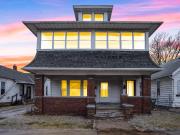 3 Br, 1 bath, Condo 908 Forsythe Street