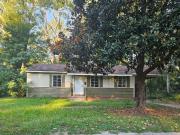 3 Br, 1 bath, Single Family 3131 Woodview Drive