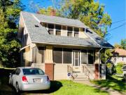 3 Br, 1 bath, Single Family 685 Longview Ave