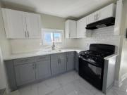 3 Br, 1 bath, Townhouse/Brownstone/RowHouse 123 Parker St