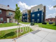 3 BR, 2.5 BA Apartment 975 West 22nd Place Unit 750 1A,...