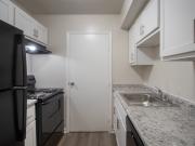 3 BR, 2 BA Apartment 2678 Montana Avenue Unit 2806,...