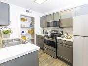 3 BR, 2 BA Apartment 3010 W Yorkshire Dr Unit AUCTPR,...