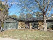 3 BR, 2 BA Apartment 3450 SW MacVicar Ave Topeka, KS 66611