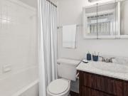 3 Br, 2 bath, Apartment 8250 E Golf Links Rd