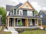 3 Br, 2 bath, Condo 1027 Dawson