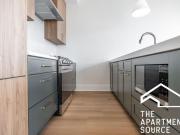 3 Br, 2 bath, Condo 1620 W Grand Ave