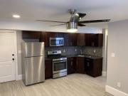 3 Br, 2 bath, Condo 530 W King St