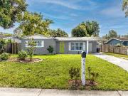 3 Br, 2 bath, Single Family 4514 South Shamrock Road