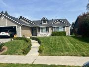 3 Br, 2 bath, Single Family 5886 W Menlo Ave