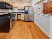 3 Br, 2 bath, Townhouse/Brownstone/RowHouse 2 Mark Street