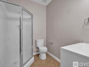 3 BR, 3 BA Apartment 2726 Brownsboro Rd, Unit 2726,...