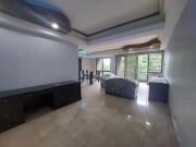 3 BR Condo Unit w/ 2 Parking For Rent in Alexandra...