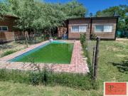 3 cabañas con pileta en venta en Villa de las Rosas,...
