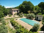 3 chambres, Apt Provence Alpes Côte d'Azur 84400...