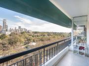 3 dorm. Con dpcia y cochera piso alto