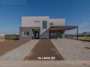 3 DORMITORIOS y ESCRITORIO. A LAGUNA