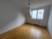 3 er WGs aufgepasst! Große Dachgeschoss Wohnung mit...