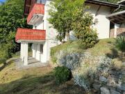 3 Familienhaus mit drei 2 1/2 Zimmer Ferienwohnungen an...