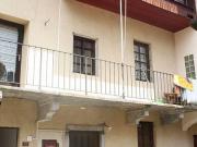 3 Familienhaus mit Nebengebäude, Stall und Wiesland und...