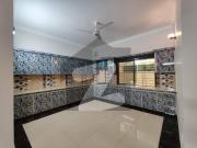 3 kanal house is available for rent in gulberg