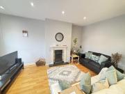 3 Knowle Mount, Leeds, LS4 2PP