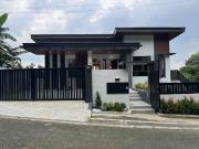 3 Level Brand New House in Sunvalley Golf Course...