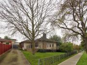 3 Mawarra Crescent, Chadstone VIC 3148 House For Rent |...