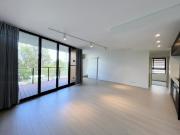 3 Mins Walk To Train Station & Spacious & Quiet & Secure...