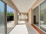 3 pièces en rez de jardin avec parking