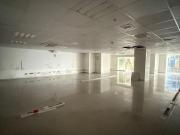 3 Plantas Completas de 2957 m² Implementada con...