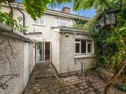 3 Rathlawns, Rathcoole, Co. Dublin Ray Cooke Auctioneers...