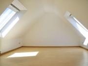 3 Raum • Einbauküche möglich • Balkon • Maisonette •...