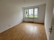 Modernes Bad / Balkon / Ruhige Lage