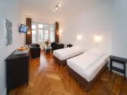3 room apartment EXTRA LARGE with 3 bathrooms