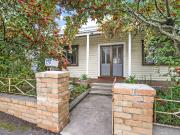 3 room house to let in 128 Eureka Street, Ballarat East