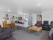 3 room house to let in 14 Red Robin Drive, Winter Valley