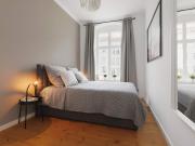 3 room new refurbished loft apartment with open kitchen,...