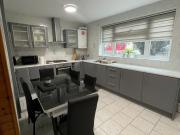 3 rooms 2 double + 1 single to Let – Abbey Wood