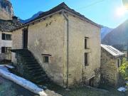 3 rustici da rinnovare con piccolo terreno, bella vista,...